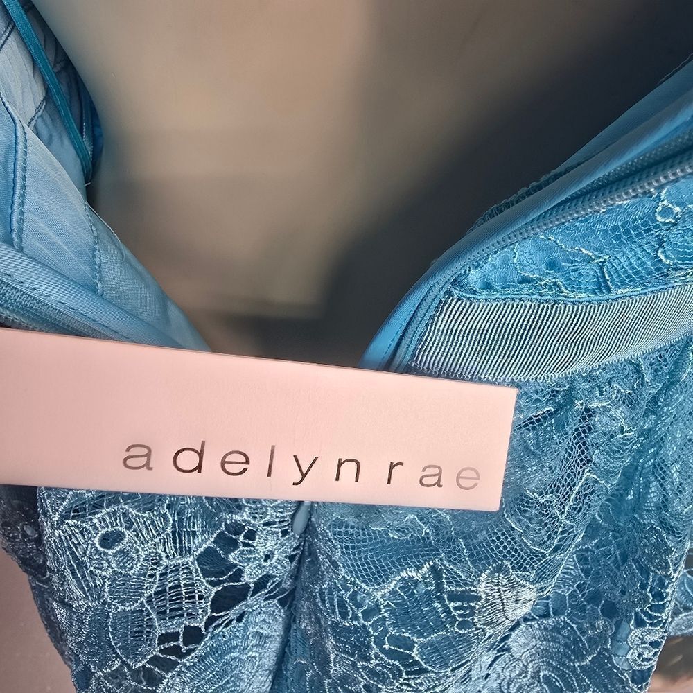 Adelyn Rae Small Elegant Blue Lace Dress R8 - Picture 6 of 6
